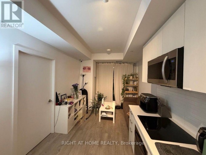 1203 - 1926 LAKE SHORE BOULEVARD W, Toronto (High Park-Swansea), Ontario, M6S1A2
