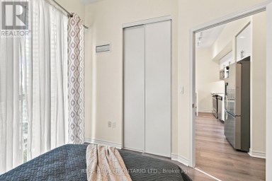 PH06 - 39 ANNIE CRAIG DRIVE Toronto (Mimico) Ontario photo 12
