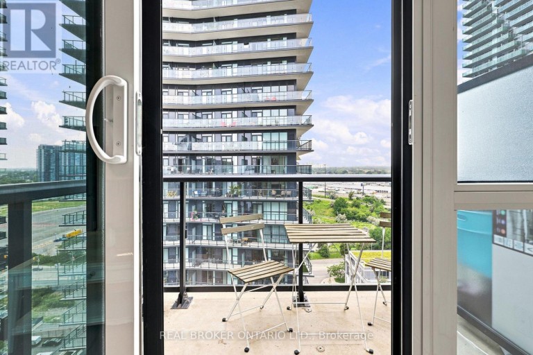PH06 - 39 ANNIE CRAIG DRIVE, Toronto (Mimico), Ontario, M8V0H1