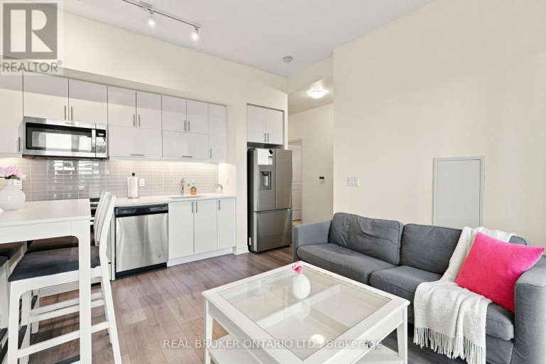 PH06 - 39 ANNIE CRAIG DRIVE, Toronto (Mimico), Ontario, M8V0H1