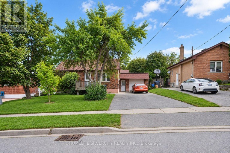 30 WOODWARD AVENUE, Brampton (Brampton North), Ontario, L6V1K1
