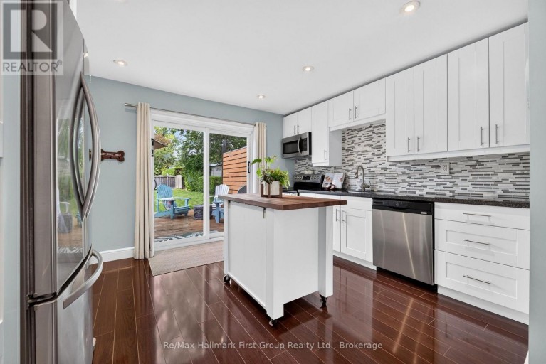 10 LINCOLN STREET, Ajax (Central West), Ontario, L1S6C8