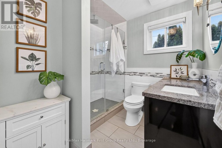 10 LINCOLN STREET, Ajax (Central West), Ontario, L1S6C8