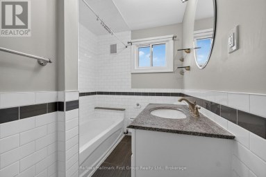 10 LINCOLN STREET Ajax (Central West) Ontario photo 23