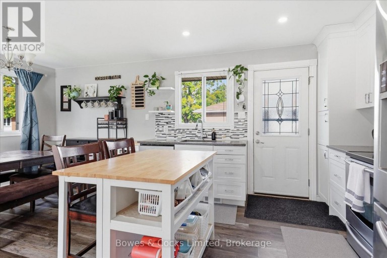 532 RAYMOND STREET, Peterborough (Northcrest Ward 5), Ontario, K9H5M9