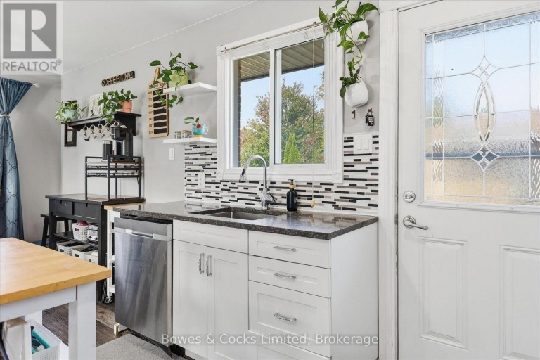 532 RAYMOND STREET, Peterborough (Northcrest Ward 5), Ontario, K9H5M9