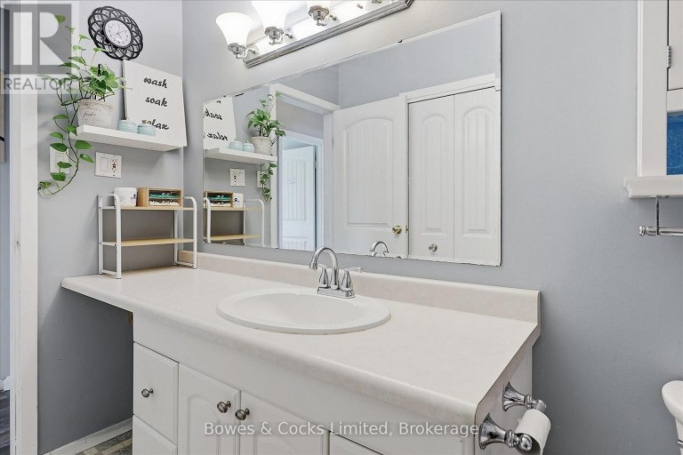 532 RAYMOND STREET, Peterborough (Northcrest Ward 5), Ontario, K9H5M9