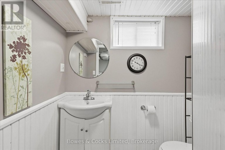 532 RAYMOND STREET, Peterborough (Northcrest Ward 5), Ontario, K9H5M9