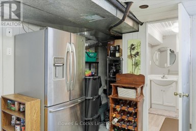 532 RAYMOND STREET Peterborough (Northcrest Ward 5) Ontario photo 37