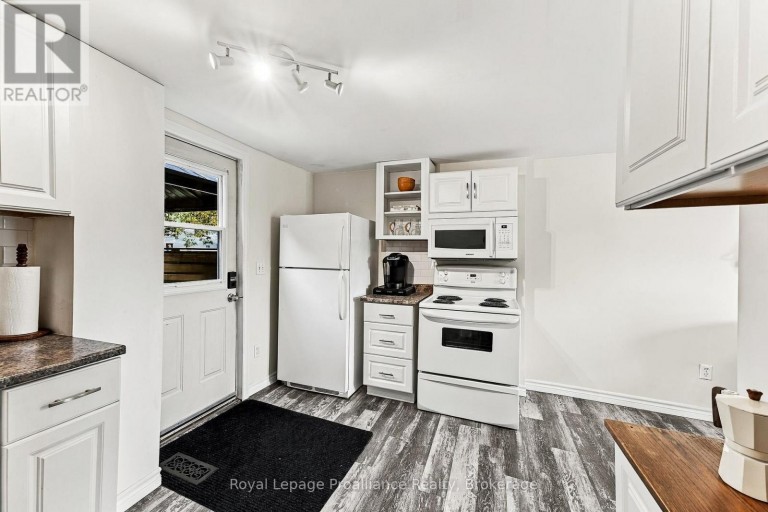 12 SINGLETON STREET, Brighton, Ontario, K0K1H0