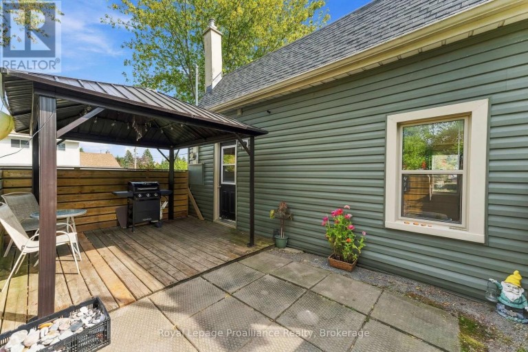 12 SINGLETON STREET, Brighton, Ontario, K0K1H0