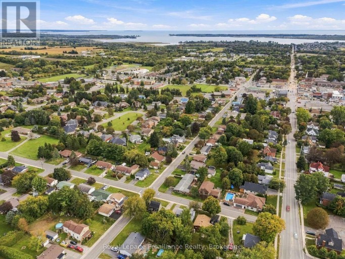 12 SINGLETON STREET, Brighton, Ontario, K0K1H0