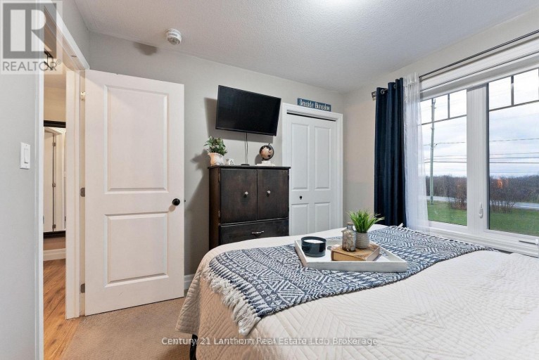 20846 LOYALIST PARKWAY, Prince Edward County (Ameliasburg Ward), Ontario, K0K1T0