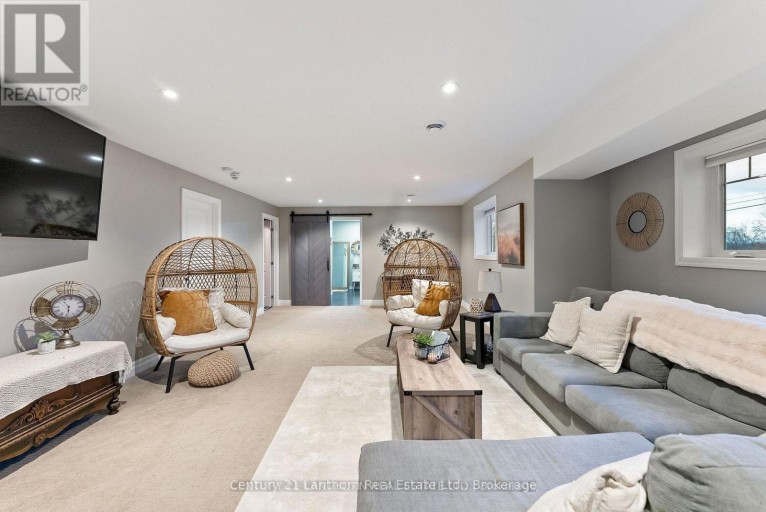 20846 LOYALIST PARKWAY, Prince Edward County (Ameliasburg Ward), Ontario, K0K1T0