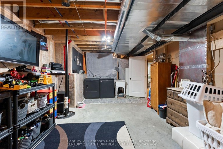 20846 LOYALIST PARKWAY, Prince Edward County (Ameliasburg Ward), Ontario, K0K1T0