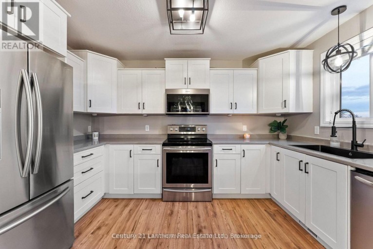 20846 LOYALIST PARKWAY, Prince Edward County (Ameliasburg Ward), Ontario, K0K1T0