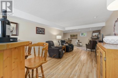1988 MAPLERIDGE DRIVE Peterborough (Monaghan Ward 2) Ontario photo 22