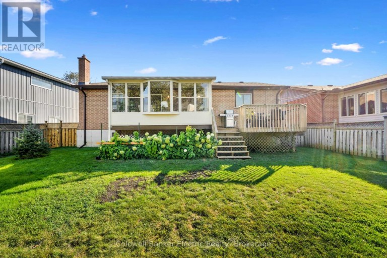 1988 MAPLERIDGE DRIVE, Peterborough (Monaghan Ward 2), Ontario, K9K1Z7