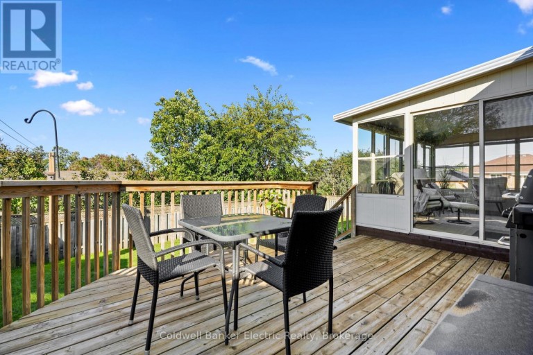 1988 MAPLERIDGE DRIVE, Peterborough (Monaghan Ward 2), Ontario, K9K1Z7