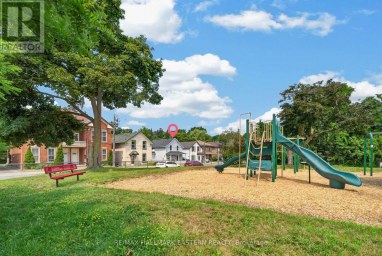 625 UNION STREET Peterborough (Town Ward 3) Ontario photo 35