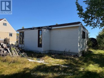 36 HUDSON DRIVE N Terrace Bay Ontario photo 3