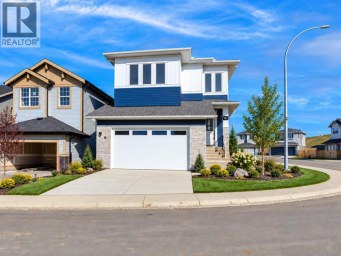 162 Heritage Court Cochrane Alberta photo 2