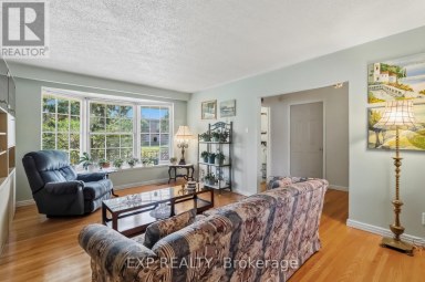 152 HILDA AVENUE Toronto (Newtonbrook West) Ontario photo 10