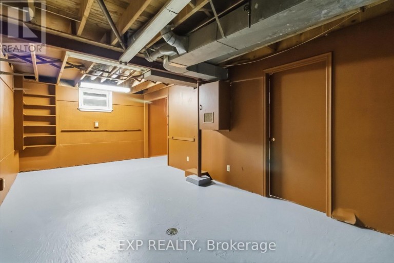 152 HILDA AVENUE, Toronto (Newtonbrook West), Ontario, M2M1V9