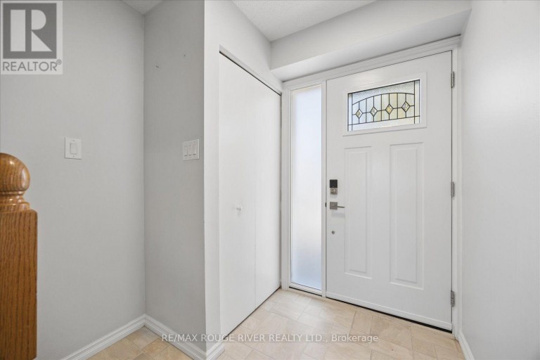 371 ORMOND DRIVE, Oshawa (Samac), Ontario, L1K1J3