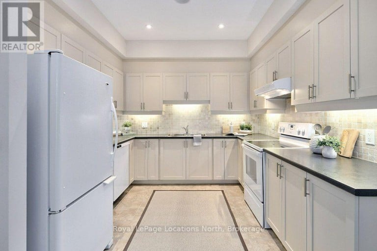 102 - 25 BEAVER STREET S, Blue Mountains, Ontario, N0H2P0