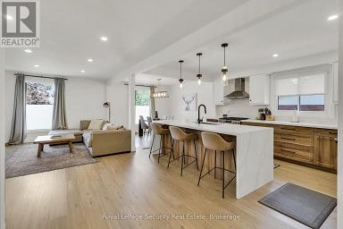 1045 LEBANON DRIVE Innisfil (Alcona) Ontario photo 18