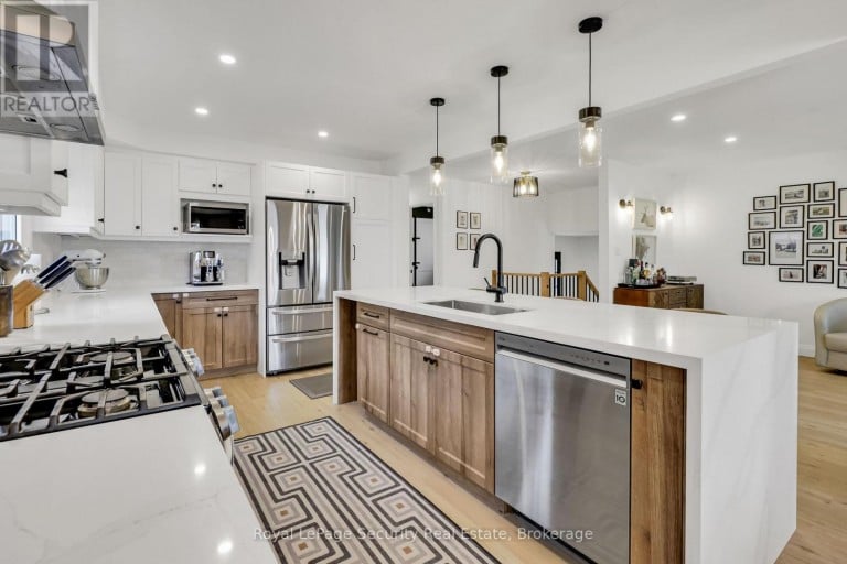 1045 LEBANON DRIVE, Innisfil (Alcona), Ontario, L9S2B7