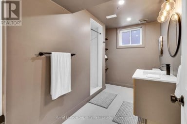1045 LEBANON DRIVE Innisfil (Alcona) Ontario photo 27