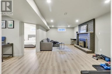 1045 LEBANON DRIVE Innisfil (Alcona) Ontario photo 33