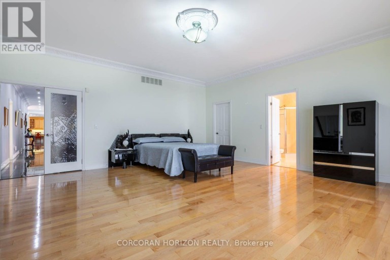 16 ROSEGARDEN DRIVE, Brampton (Toronto Gore Rural Estate), Ontario, L6P0E6