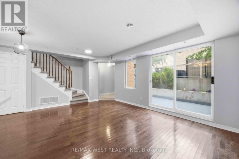 122 - 20 ELSIE LANE, Toronto (Dovercourt-Wallace Emerson-Junction), Ontario, M6P3N9