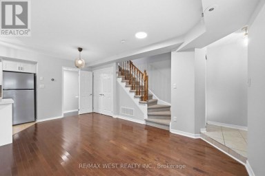 122 - 20 ELSIE LANE Toronto (Dovercourt-Wallace Emerson-Junction) Ontario photo 14