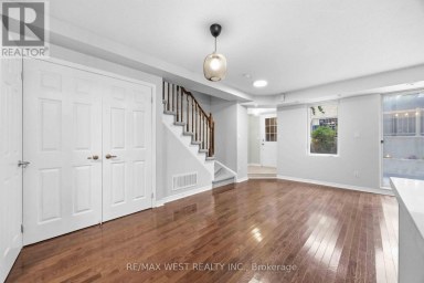 122 - 20 ELSIE LANE Toronto (Dovercourt-Wallace Emerson-Junction) Ontario photo 16