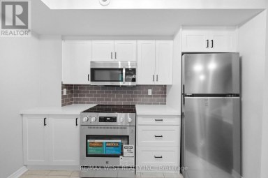 122 - 20 ELSIE LANE Toronto (Dovercourt-Wallace Emerson-Junction) Ontario photo 21