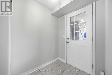 122 - 20 ELSIE LANE Toronto (Dovercourt-Wallace Emerson-Junction) Ontario photo 7