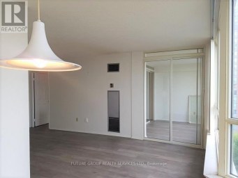1008 - 55 ELM DRIVE W Mississauga (City Centre) Ontario photo 6