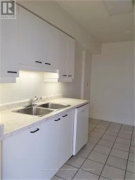1008 - 55 ELM DRIVE W Mississauga (City Centre) Ontario photo 8