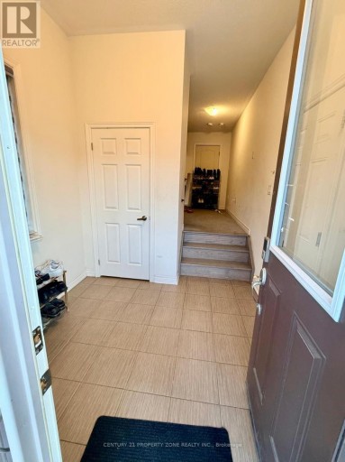 MAIN/UPPER - 31 HASHMI PLACE, Brampton (Credit Valley), Ontario, L6Y6J9