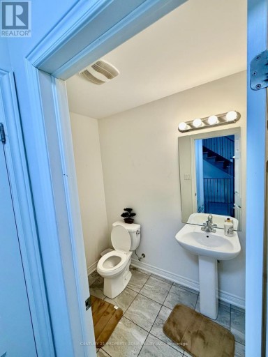 MAIN/UPPER - 31 HASHMI PLACE, Brampton (Credit Valley), Ontario, L6Y6J9