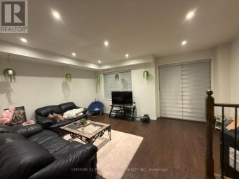MAIN/UPPER - 31 HASHMI PLACE Brampton (Credit Valley) Ontario photo 9