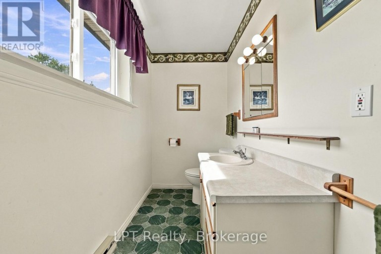 159 POINT PLEASANT LANE, Prince Edward County (North Marysburg Ward), Ontario, K0K2T0