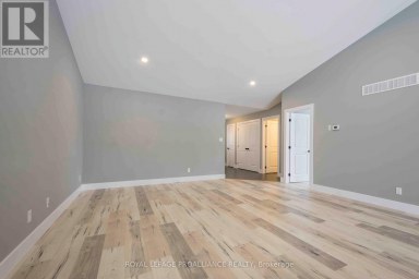 123 FARRINGTON CRESCENT Prince Edward County (Picton Ward) Ontario photo 4