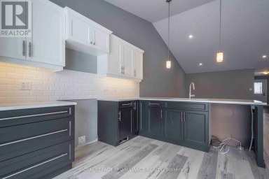 123 FARRINGTON CRESCENT Prince Edward County (Picton Ward) Ontario photo 6