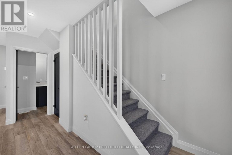 118 DELAWARE STREET, London East (East M), Ontario, N5Z2N5