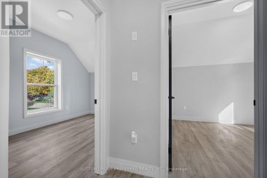 118 DELAWARE STREET London East (East M) Ontario photo 29
